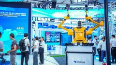 ”工业和消息化部总工程师谢少锋介